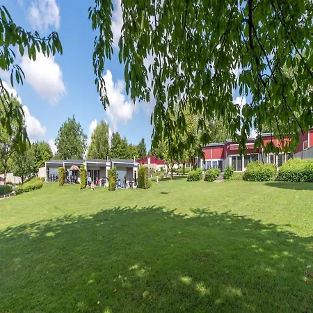 Well-kept With Microwave, 4 Km From Valkenburg Holiday home Walem