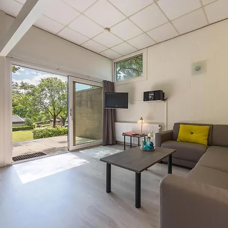 Well-kept With Microwave, 4 Km From Valkenburg Holiday home *