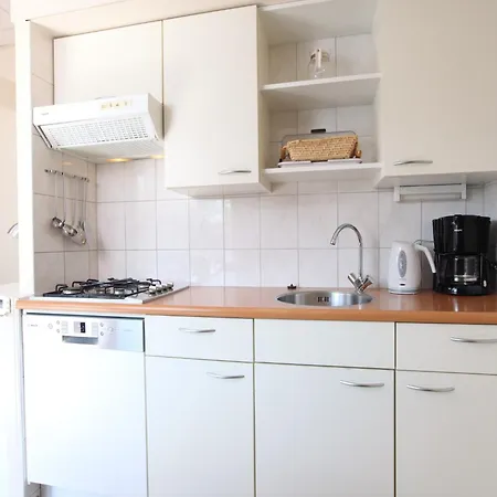 Well-kept With Microwave, 4 Km From Valkenburg Holiday home Walem