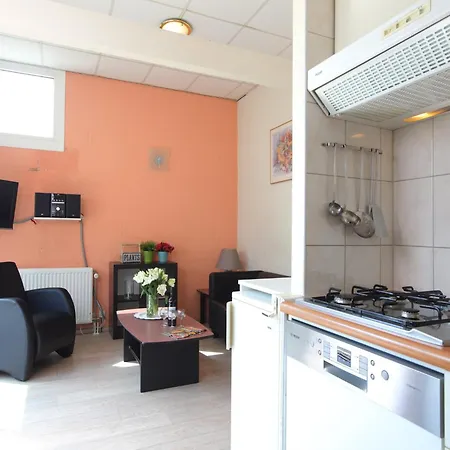 Well-kept With Microwave, 4 Km From Valkenburg Holiday home Walem