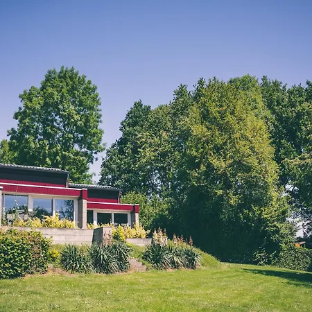 Well-kept With Microwave, 4 Km From Valkenburg